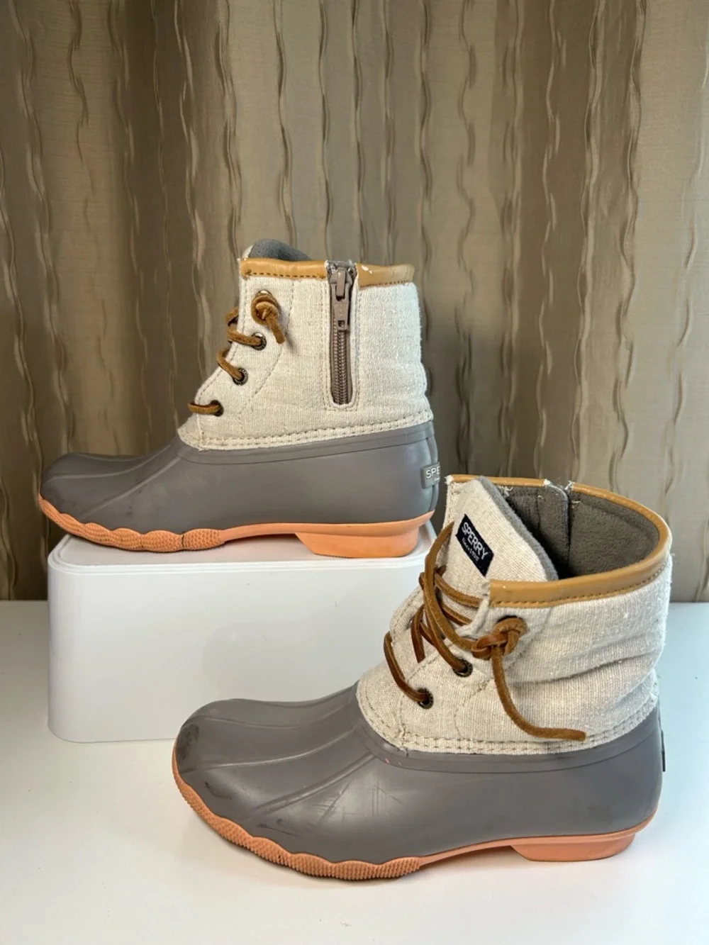 Sperry Saltwater Sport Girl's 3M Duck Boot Side Zip Gray Tan Peach STK164544